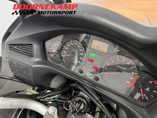 Voertuigafbeelding 16