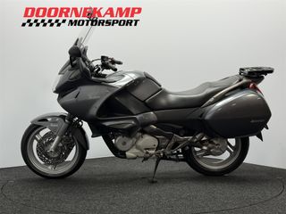 Voertuigafbeelding 8