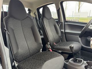 Voertuigafbeelding 12