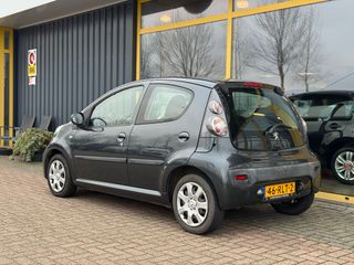 Voertuigafbeelding 4