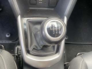 Voertuigafbeelding 19