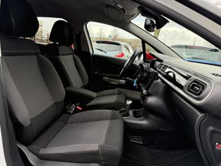 Voertuigafbeelding 7