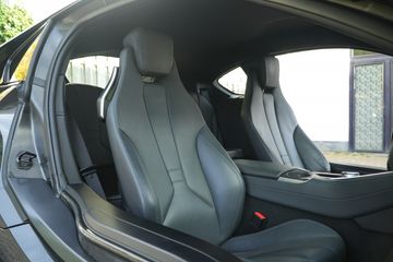 Voertuigafbeelding 4