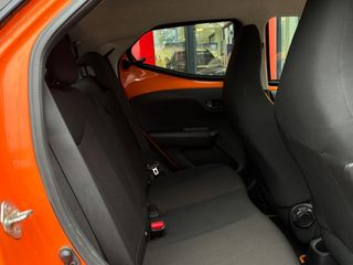 Voertuigafbeelding 9