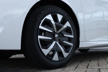 Voertuigafbeelding 7