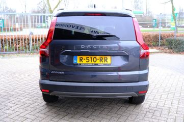 Voertuigafbeelding 7