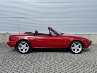 Voertuigafbeelding 3