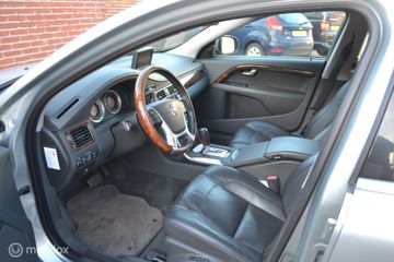 Voertuigafbeelding 12