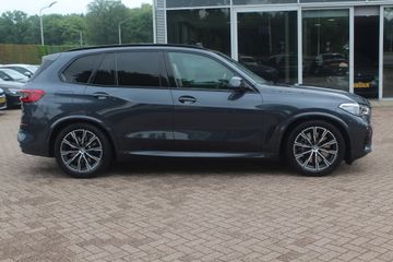 Voertuigafbeelding 4