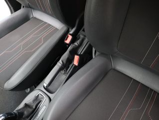 Voertuigafbeelding 16