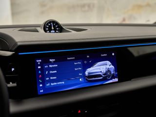 Voertuigafbeelding 13