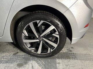 Voertuigafbeelding 24