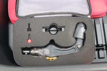 Voertuigafbeelding 16