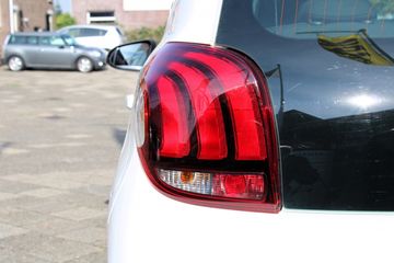 Voertuigafbeelding 4