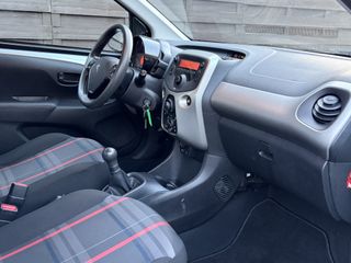 Voertuigafbeelding 9