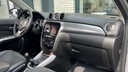 Voertuigafbeelding 11