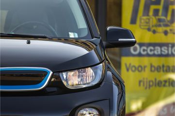 Voertuigafbeelding 3