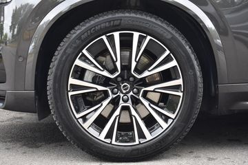 Voertuigafbeelding 8