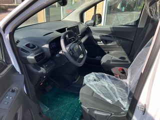 Voertuigafbeelding 10