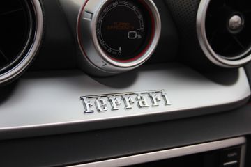 Voertuigafbeelding 44