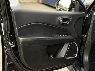 Voertuigafbeelding 38