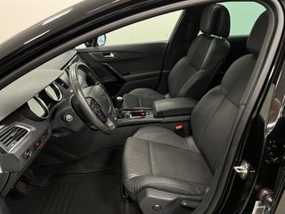 Voertuigafbeelding 8