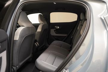 Voertuigafbeelding 12