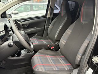 Voertuigafbeelding 9