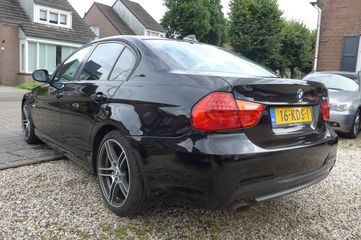 Voertuigafbeelding 3