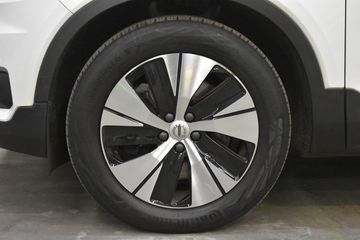 Voertuigafbeelding 4