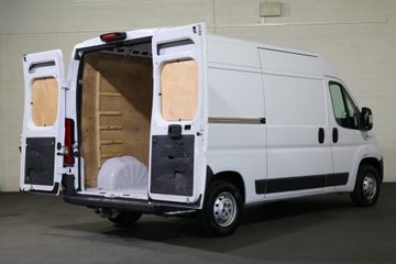 Voertuigafbeelding 9