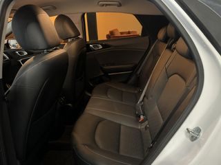 Voertuigafbeelding 23