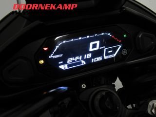 Voertuigafbeelding 6