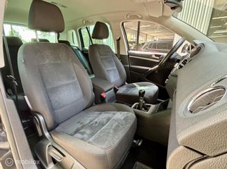 Voertuigafbeelding 6