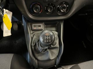 Voertuigafbeelding 15