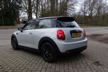 Voertuigafbeelding 2