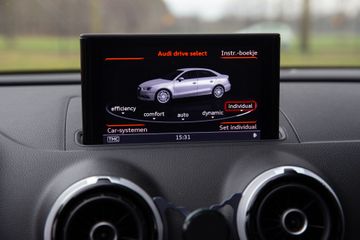 Voertuigafbeelding 13