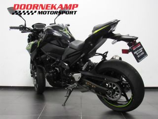 Voertuigafbeelding 4