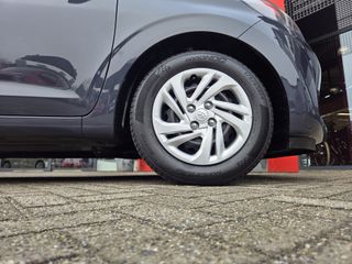 Voertuigafbeelding 8