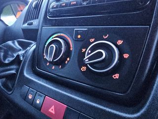 Voertuigafbeelding 9