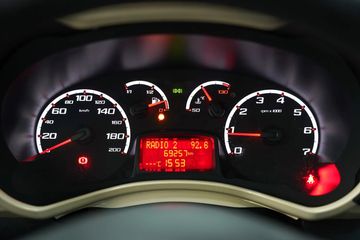 Voertuigafbeelding 12