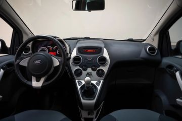 Voertuigafbeelding 3