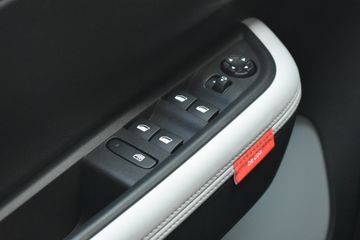 Voertuigafbeelding 11