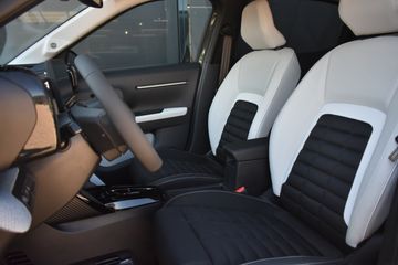 Voertuigafbeelding 5