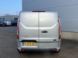 Voertuigafbeelding 6