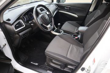 Voertuigafbeelding 13