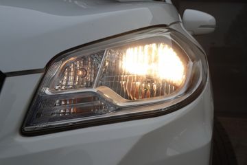 Voertuigafbeelding 32