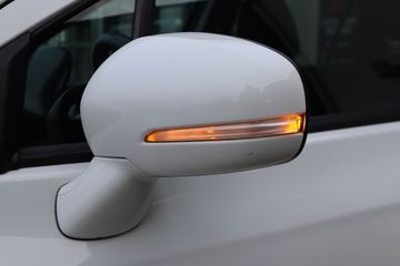 Voertuigafbeelding 35