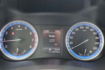 Voertuigafbeelding 6