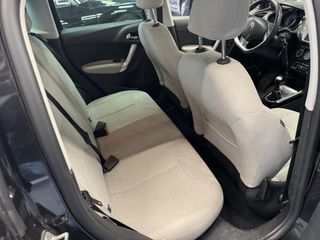 Voertuigafbeelding 8